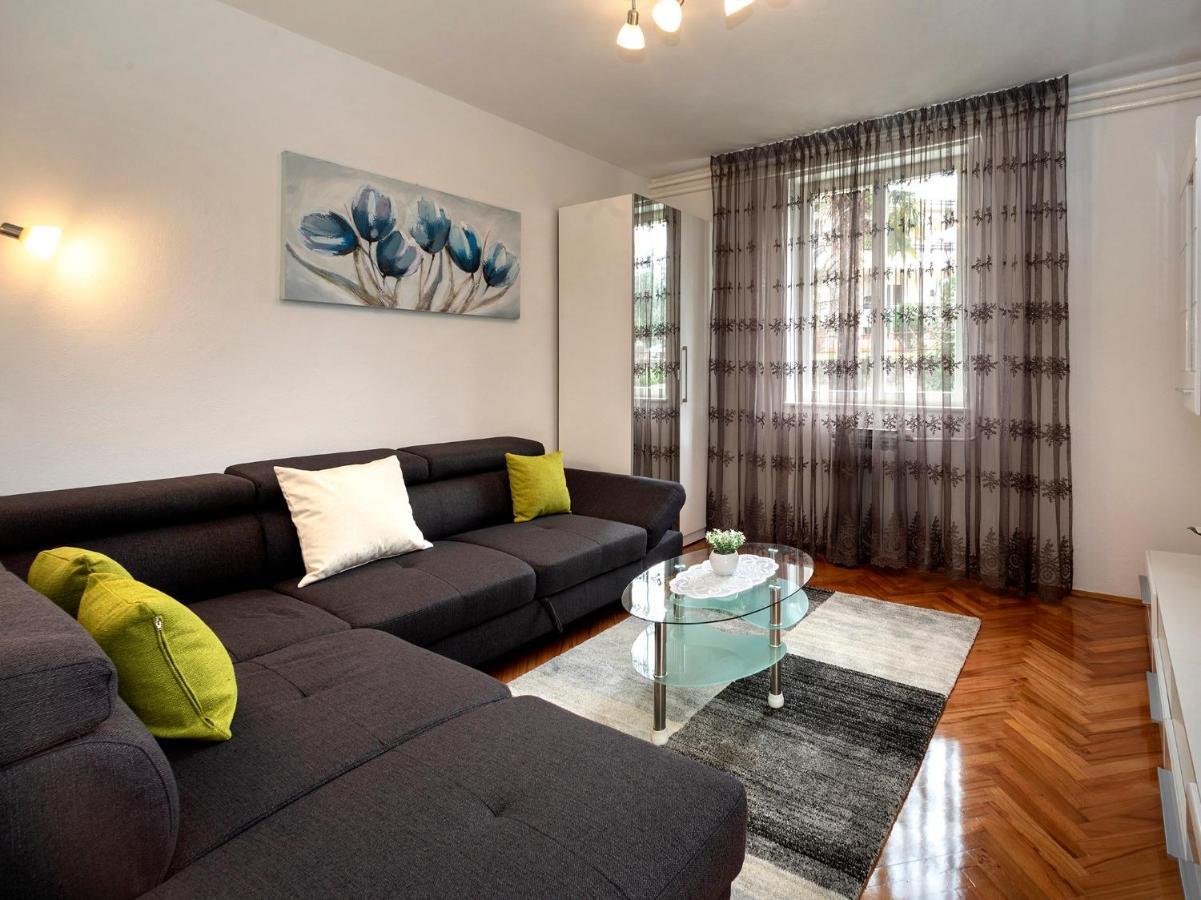 Vila Renato โปเรช ภายนอก รูปภาพ